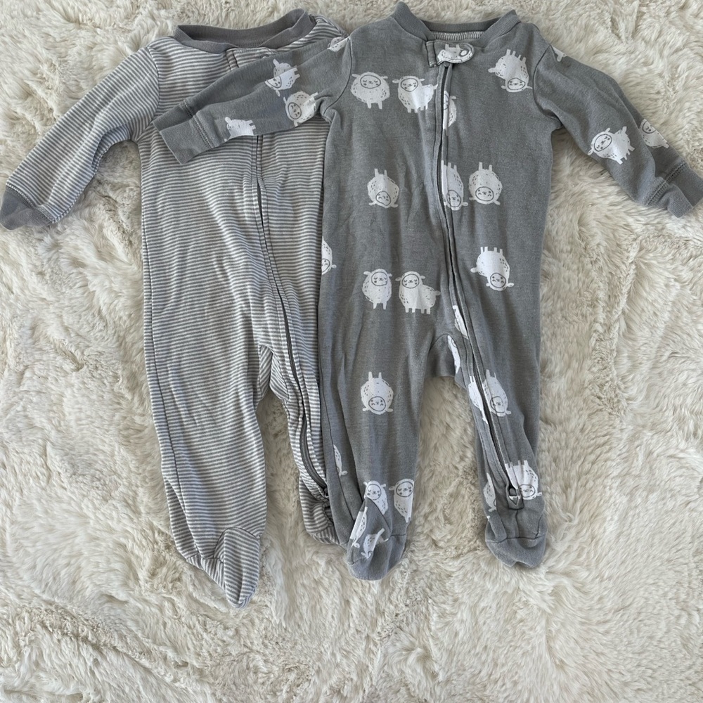 2 Carters Pajamas Size 6 months